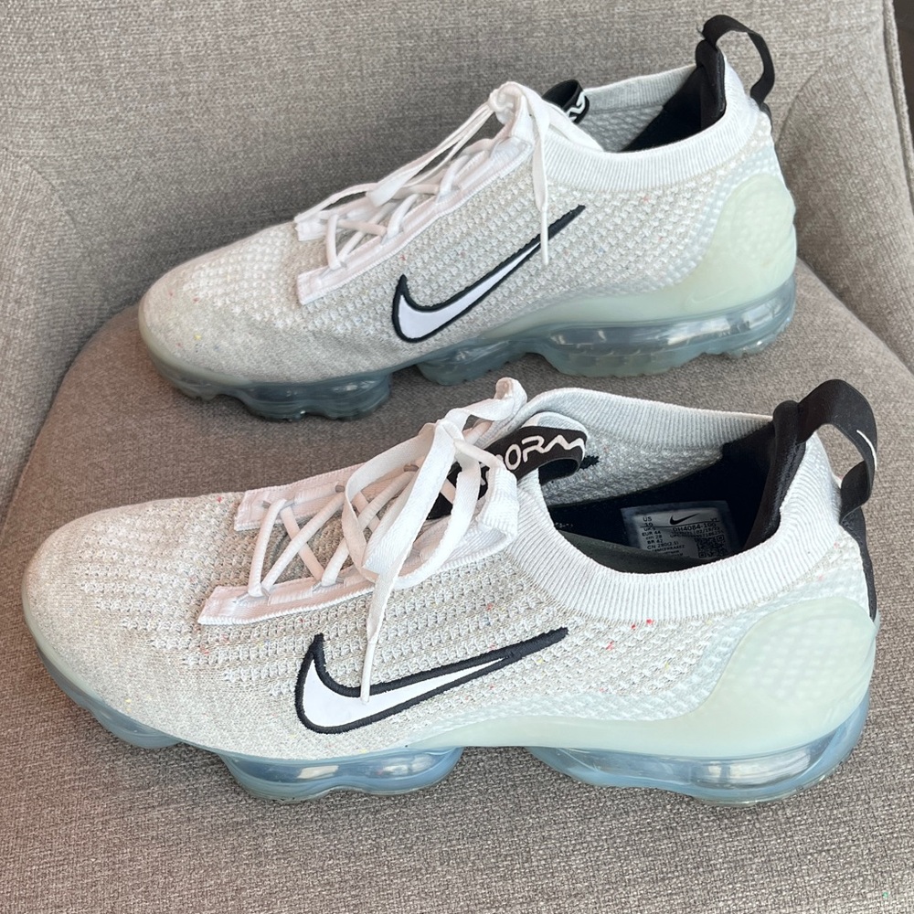 Nike Mens Air VaporMax 2021 FK Shoes - Gray White Black - Picture 10 of 10
